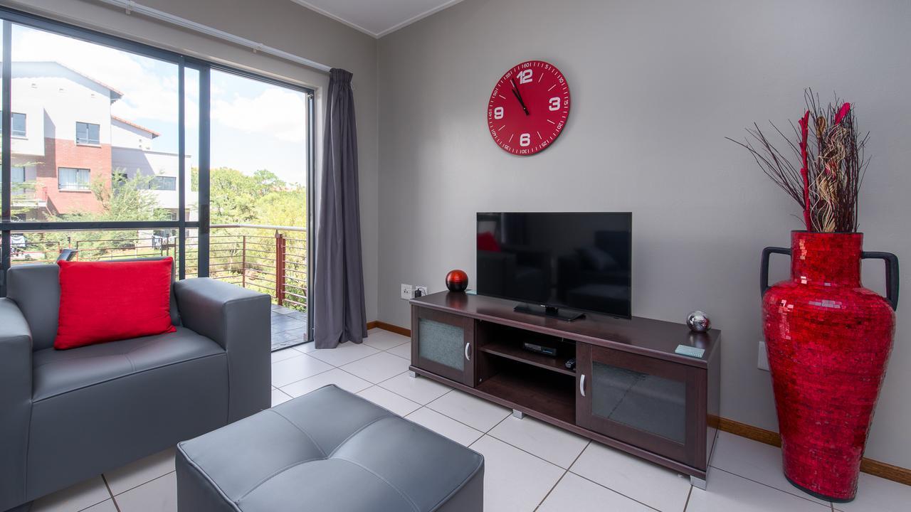 Jozistay @ Jackal Creek Apartments Roodepoort Exterior foto